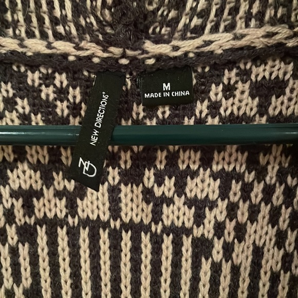 Geometric Pattern Duster - Picture 5 of 5